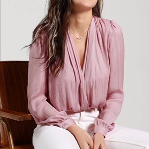 Cupshe pink v-neck long sleeve bodysuit